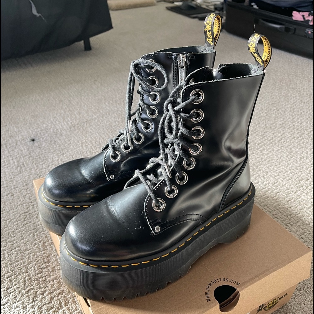 Jadon Platform Doc Marten boots with extra laces and the original box